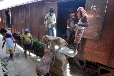 Railways to drive growth as India targets 3,000 million tonnes freight capacity by 2030 | Railways to drive growth as India targets 3,000 million tonnes freight capacity by 2030 Railways to drive growth as India targets 3,000 million tonnes freight capacity by 2030 | Railways to drive growth as India targets 3,000 million tonnes freight capacity by 2030