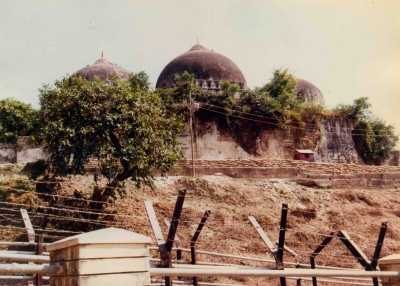 Pak condemns acquittal of accused in Babri demolition case | Pak condemns acquittal of accused in Babri demolition case