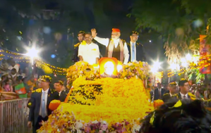 PM Modi receives warm welcome in Kerala | PM Modi receives warm welcome in Kerala PM Modi receives warm welcome in Kerala | PM Modi receives warm welcome in Kerala