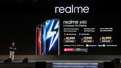 Realme 6 series with 90Hz display, smart band launched in India | Realme 6 series with 90Hz display, smart band launched in India Realme 6 series with 90Hz display, smart band launched in India | Realme 6 series with 90Hz display, smart band launched in India