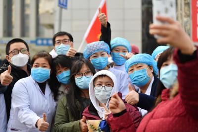 Chinese malls offer free drinks for couriers amid outbreak | Chinese malls offer free drinks for couriers amid outbreak