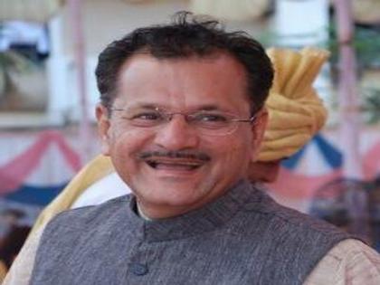 COVID-19: BJP MLA wears mask at Vidhan Bhawan in Mumbai | COVID-19: BJP MLA wears mask at Vidhan Bhawan in Mumbai COVID-19: BJP MLA wears mask at Vidhan Bhawan in Mumbai | COVID-19: BJP MLA wears mask at Vidhan Bhawan in Mumbai