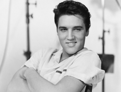 Elvis Presley's white jumpsuit up for auction | Elvis Presley's white jumpsuit up for auction