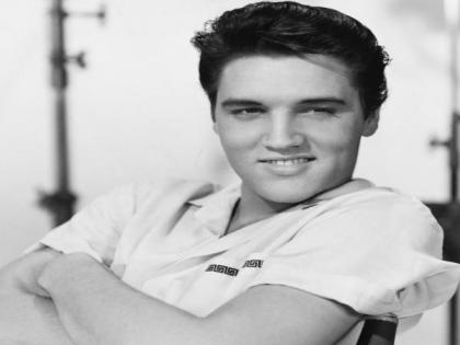 Elvis Presley screamed insults at himself while watching his own film in theatre | Elvis Presley screamed insults at himself while watching his own film in theatre Elvis Presley screamed insults at himself while watching his own film in theatre | Elvis Presley screamed insults at himself while watching his own film in theatre