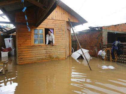 1 dead, 5 missing after cyclone hits Brazil | 1 dead, 5 missing after cyclone hits Brazil