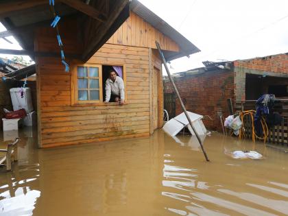 21 killed as Brazilian state reels from worst cyclone disaster | 21 killed as Brazilian state reels from worst cyclone disaster