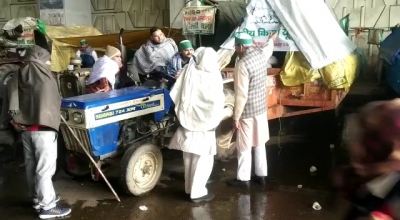 Farmers' agitation continues for 39th day amid biting cold, rain | Farmers' agitation continues for 39th day amid biting cold, rain