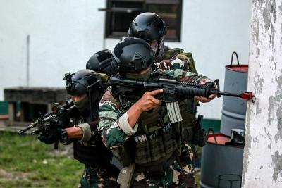 Filipino troops kill 16 armed rebels | Filipino troops kill 16 armed rebels