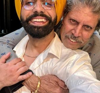 Fanboy Ammy Virk poses with stars of 1983; special screening for Anurag Thakur | Fanboy Ammy Virk poses with stars of 1983; special screening for Anurag Thakur