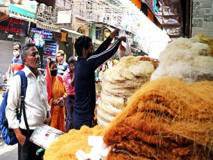 Delhi: Jama Masjid market in merriment as people throng for Eid shopping | Delhi: Jama Masjid market in merriment as people throng for Eid shopping Delhi: Jama Masjid market in merriment as people throng for Eid shopping | Delhi: Jama Masjid market in merriment as people throng for Eid shopping