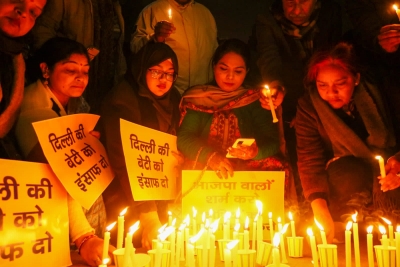 AAP takes out candle march at Jantar Mantar seeking justice for Anjali | AAP takes out candle march at Jantar Mantar seeking justice for Anjali