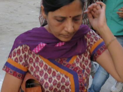 Delhi HC stays summons to Kejriwal's wife over voter list allegations by BJP leader | Delhi HC stays summons to Kejriwal's wife over voter list allegations by BJP leader