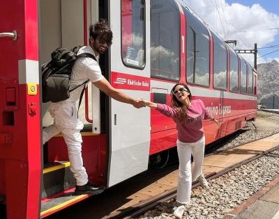 Shahid, Mira recreate iconic 'DDLJ' train scene in Switzerland | Shahid, Mira recreate iconic 'DDLJ' train scene in Switzerland