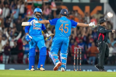 2nd T20I: Rohit was simply brilliant, say Karthik and Finch after India skipper blasts 46 off 20 balls | 2nd T20I: Rohit was simply brilliant, say Karthik and Finch after India skipper blasts 46 off 20 balls