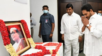 Jagan pays tributes to first Andhra CM Tanguturi Prakasam Pantulu | Jagan pays tributes to first Andhra CM Tanguturi Prakasam Pantulu
