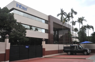 Infosys rejects racism charge by ex-staffer in US | Infosys rejects racism charge by ex-staffer in US