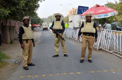 Pak police arrest four for blasphemy in mosque argument | Pak police arrest four for blasphemy in mosque argument