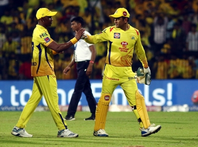 Helicopter 7: Dwayne Bravo's musical gift for MS Dhoni | Helicopter 7: Dwayne Bravo's musical gift for MS Dhoni