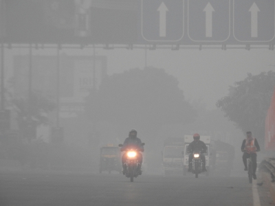 'Nearly 3 members in most families experiencing pollution ailments in Delhi-NCR' | 'Nearly 3 members in most families experiencing pollution ailments in Delhi-NCR'