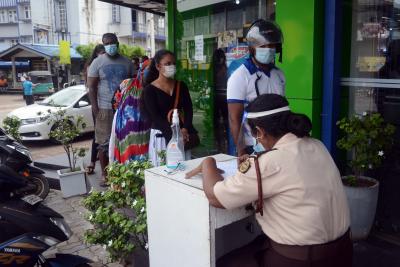 Sri Lanka's Covid-19 cases top 20k mark | Sri Lanka's Covid-19 cases top 20k mark Sri Lanka's Covid-19 cases top 20k mark | Sri Lanka's Covid-19 cases top 20k mark