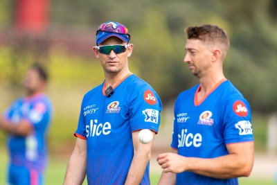 IPL 2022: Shane Bond impressed by Mumbai Indians youngsters Tilak Varma, Dewald Brevis | IPL 2022: Shane Bond impressed by Mumbai Indians youngsters Tilak Varma, Dewald Brevis