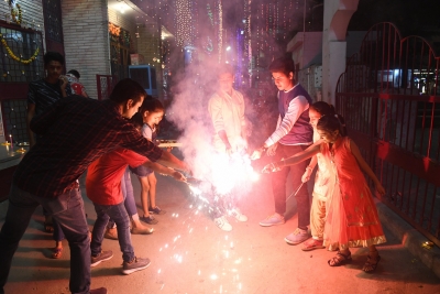 Time to boost body defences against Diwali pollution hazards | Time to boost body defences against Diwali pollution hazards