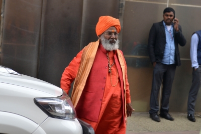 Show your receipt, take back your donation: Sakshi Maharaj | Show your receipt, take back your donation: Sakshi Maharaj