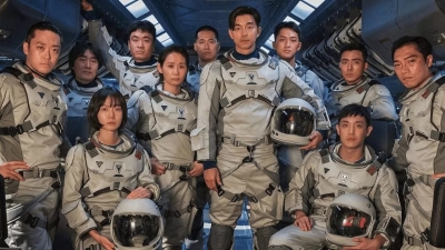 Korean series 'The Silent Sea' tops non-English shows on Netflix | Korean series 'The Silent Sea' tops non-English shows on Netflix