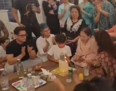 Aamir celebrates mom Zeenat's birthday with ex-wife Kiran Rao and son Azad | Aamir celebrates mom Zeenat's birthday with ex-wife Kiran Rao and son Azad Aamir celebrates mom Zeenat's birthday with ex-wife Kiran Rao and son Azad | Aamir celebrates mom Zeenat's birthday with ex-wife Kiran Rao and son Azad