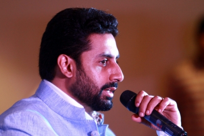 Abhishek Bachchan confirms Aishwarya, Aaradhya are Covid-19 positive | Abhishek Bachchan confirms Aishwarya, Aaradhya are Covid-19 positive