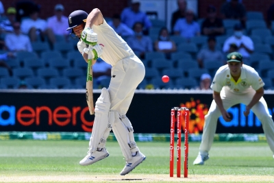 Ashes, 2nd Test: Buttler leads England's resistance as Australia need two wickets to win | Ashes, 2nd Test: Buttler leads England's resistance as Australia need two wickets to win