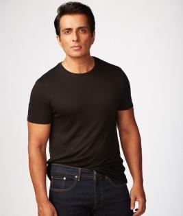 Sonu Sood's book to be titled 'I Am No Messiah' | Sonu Sood's book to be titled 'I Am No Messiah' Sonu Sood's book to be titled 'I Am No Messiah' | Sonu Sood's book to be titled 'I Am No Messiah'