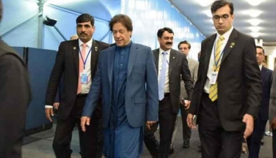 Imran, aides reiterate 'COVID-19 situation not bad' in Pak | Imran, aides reiterate 'COVID-19 situation not bad' in Pak