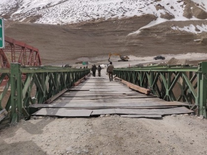 BRO upgrades crucial 110 feet long bridge on Leh-Sarchu Road in 8 days | BRO upgrades crucial 110 feet long bridge on Leh-Sarchu Road in 8 days