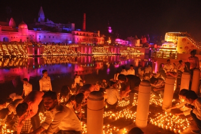 Ayodhya 'deepotsav' to have 5 lakh diyas this year | Ayodhya 'deepotsav' to have 5 lakh diyas this year