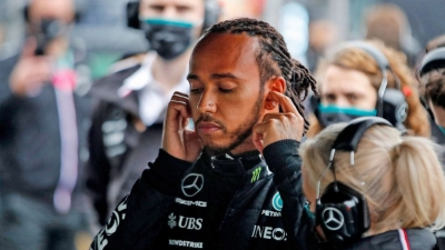 Hamilton tops Verstappen in first practice in Brazil | Hamilton tops Verstappen in first practice in Brazil