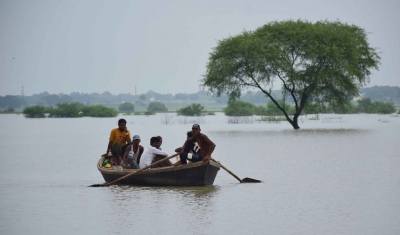 UP on alert as water levels of Ganga, Yamuna rise | UP on alert as water levels of Ganga, Yamuna rise
