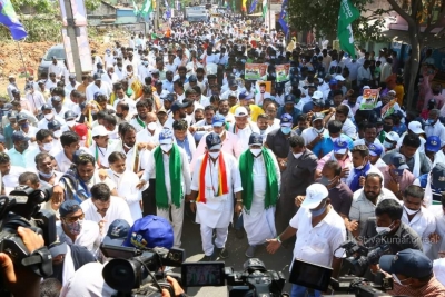 K'taka HC raps govt, oppn Congress over Mekedatu padayatra | K'taka HC raps govt, oppn Congress over Mekedatu padayatra