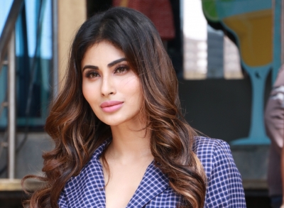 Mouni Roy stuns in ethnic chic | Mouni Roy stuns in ethnic chic Mouni Roy stuns in ethnic chic | Mouni Roy stuns in ethnic chic