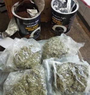 NCB arrests 3 peddlers with synthetic drug in Mumbai | NCB arrests 3 peddlers with synthetic drug in Mumbai NCB arrests 3 peddlers with synthetic drug in Mumbai | NCB arrests 3 peddlers with synthetic drug in Mumbai