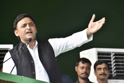 Won't get vaccinated since I don't trust BJP's vaccine: Akhilesh | Won't get vaccinated since I don't trust BJP's vaccine: Akhilesh