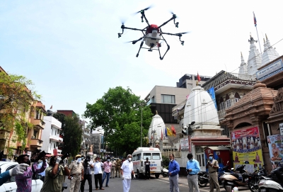 Sanitisation of Varanasi now being done by Garuda drone | Sanitisation of Varanasi now being done by Garuda drone