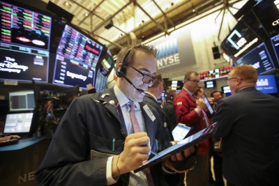 US stocks go down despite Fed relief, Dow falls 2,700 points | US stocks go down despite Fed relief, Dow falls 2,700 points