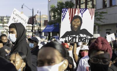 Two killed in Chicago during protests | Two killed in Chicago during protests