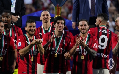 AC Milan roar back to win Serie A title after 11 years | AC Milan roar back to win Serie A title after 11 years