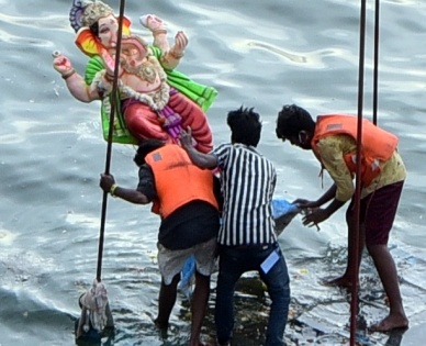 Low-key festivities mark Ganesh immersion in Hyderabad | Low-key festivities mark Ganesh immersion in Hyderabad