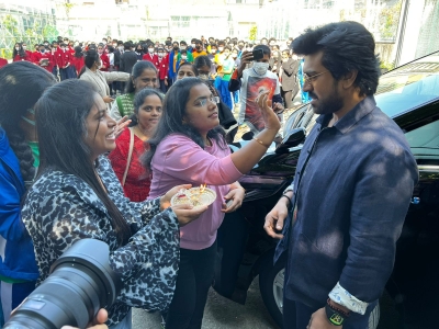 'RRR' star Ram Charan hits it off with school kids in Japan | 'RRR' star Ram Charan hits it off with school kids in Japan