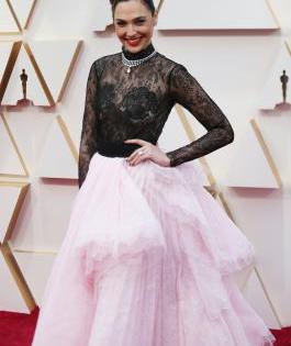 Gal Gadot: Chris Pine brings the best out of me | Gal Gadot: Chris Pine brings the best out of me Gal Gadot: Chris Pine brings the best out of me | Gal Gadot: Chris Pine brings the best out of me