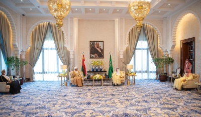 Saudi King, Oman Sultan hold negotiation session | Saudi King, Oman Sultan hold negotiation session