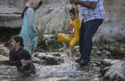 Extreme heat waves spark climate emergencies worldwide | Extreme heat waves spark climate emergencies worldwide Extreme heat waves spark climate emergencies worldwide | Extreme heat waves spark climate emergencies worldwide